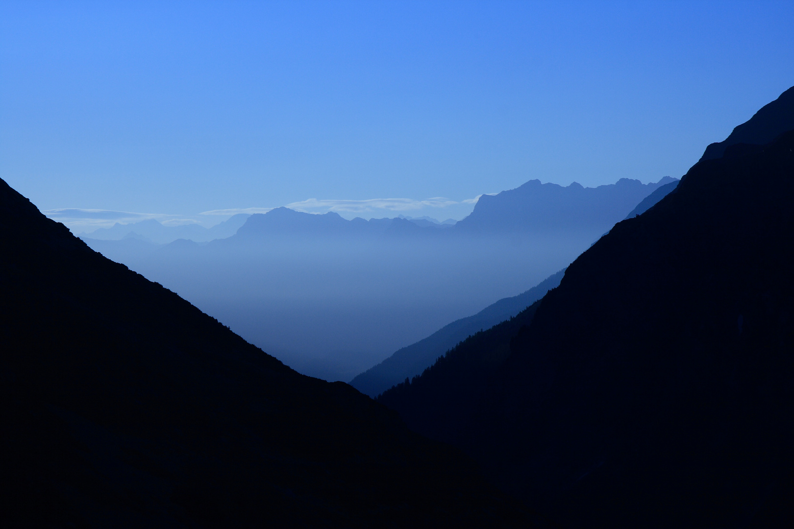 Sonnenaufgang in der Schweiz auf 2500m