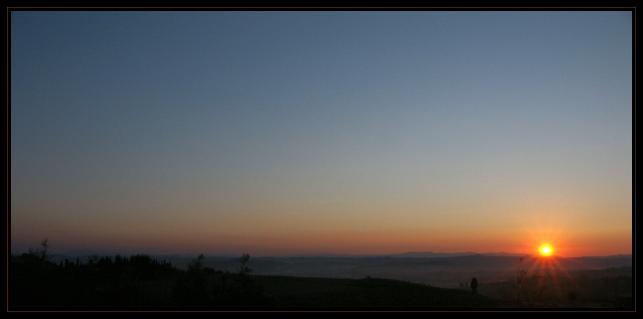 Sonnenaufgang in der Toskana (Reload)