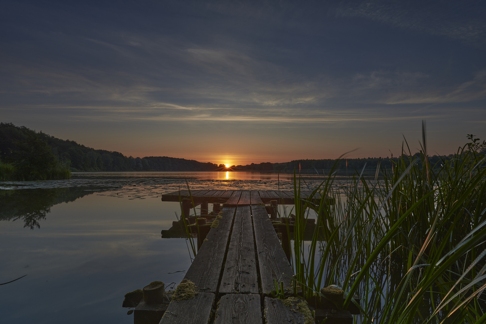 Sonnenaufgang in Deutschland am See