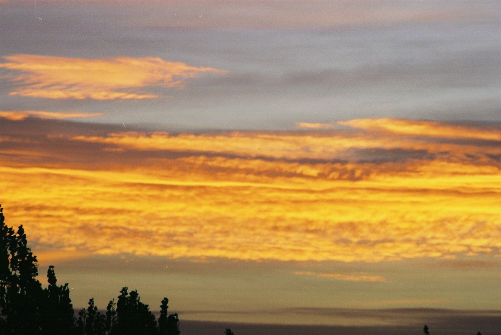 Sonnenaufgang in Duisburg--Neudorf