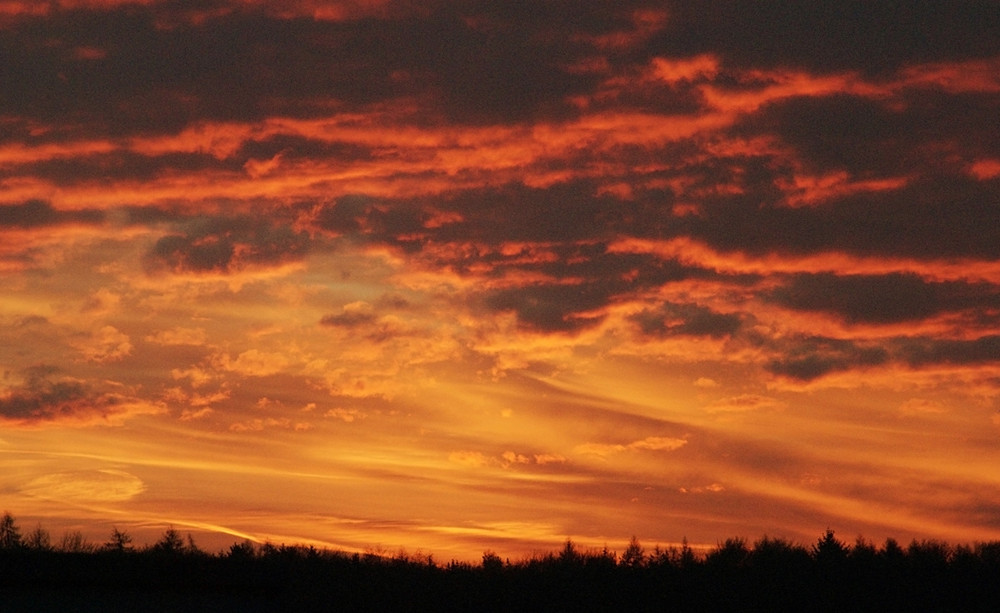 Sonnenaufgang in Flammen