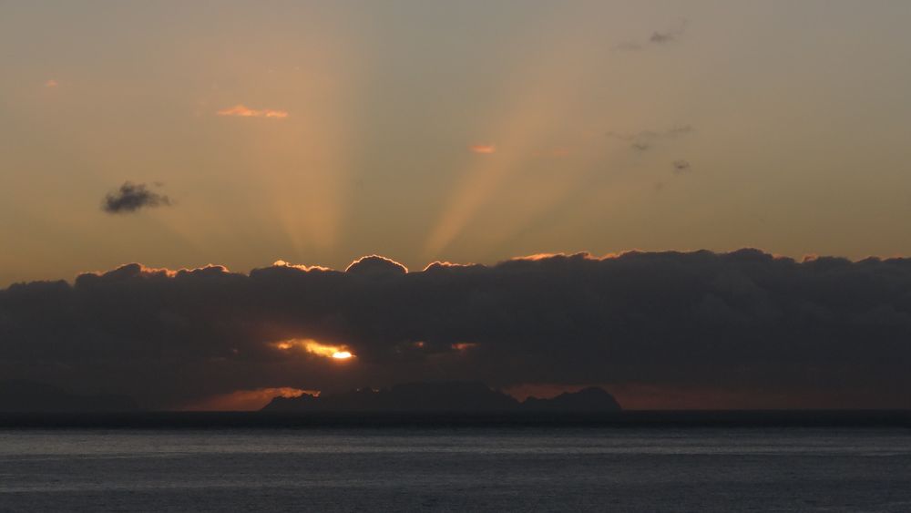 Sonnenaufgang in Funchal