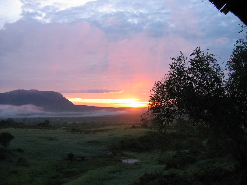 Sonnenaufgang in Kenia