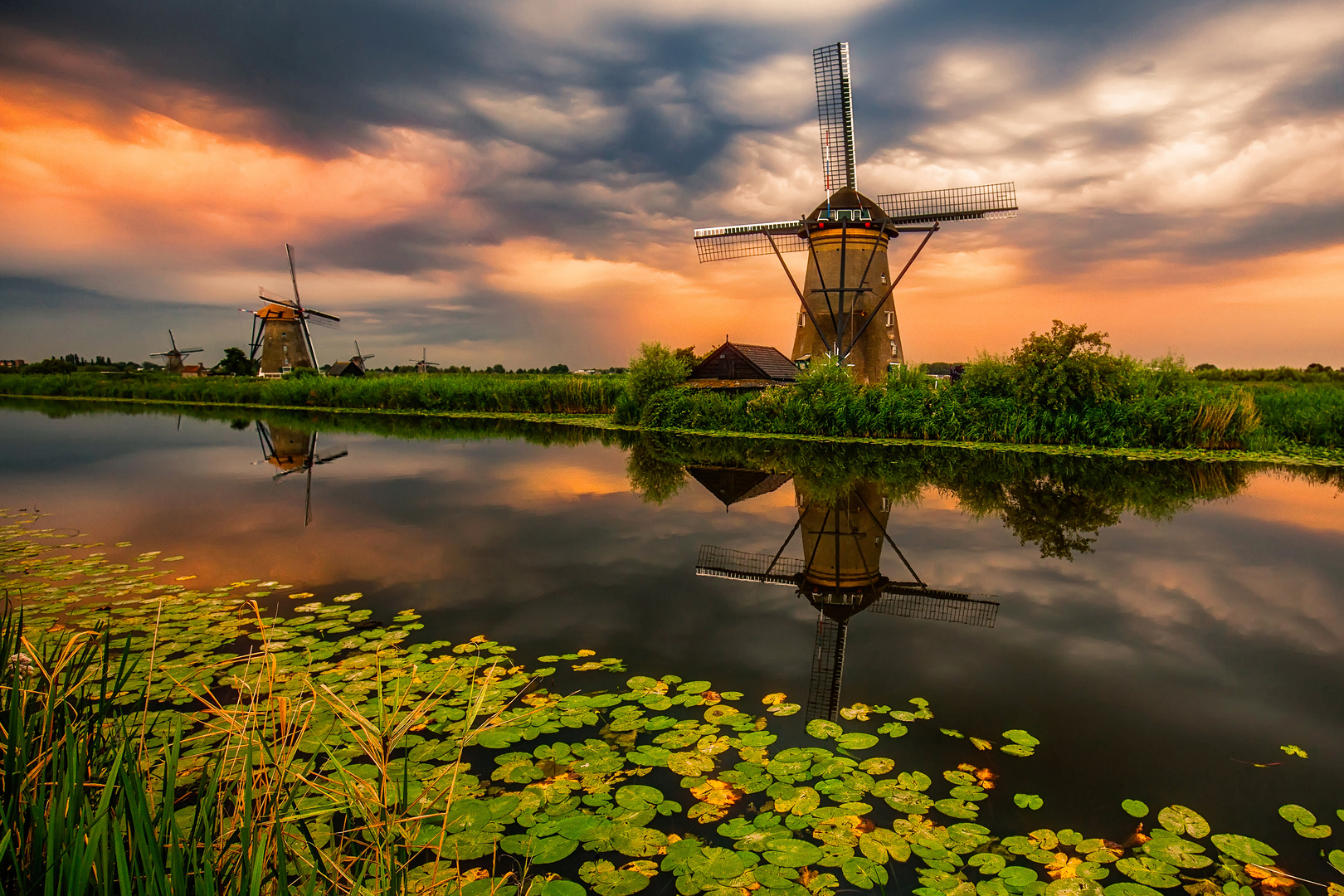 Sonnenaufgang in Kinderdijk