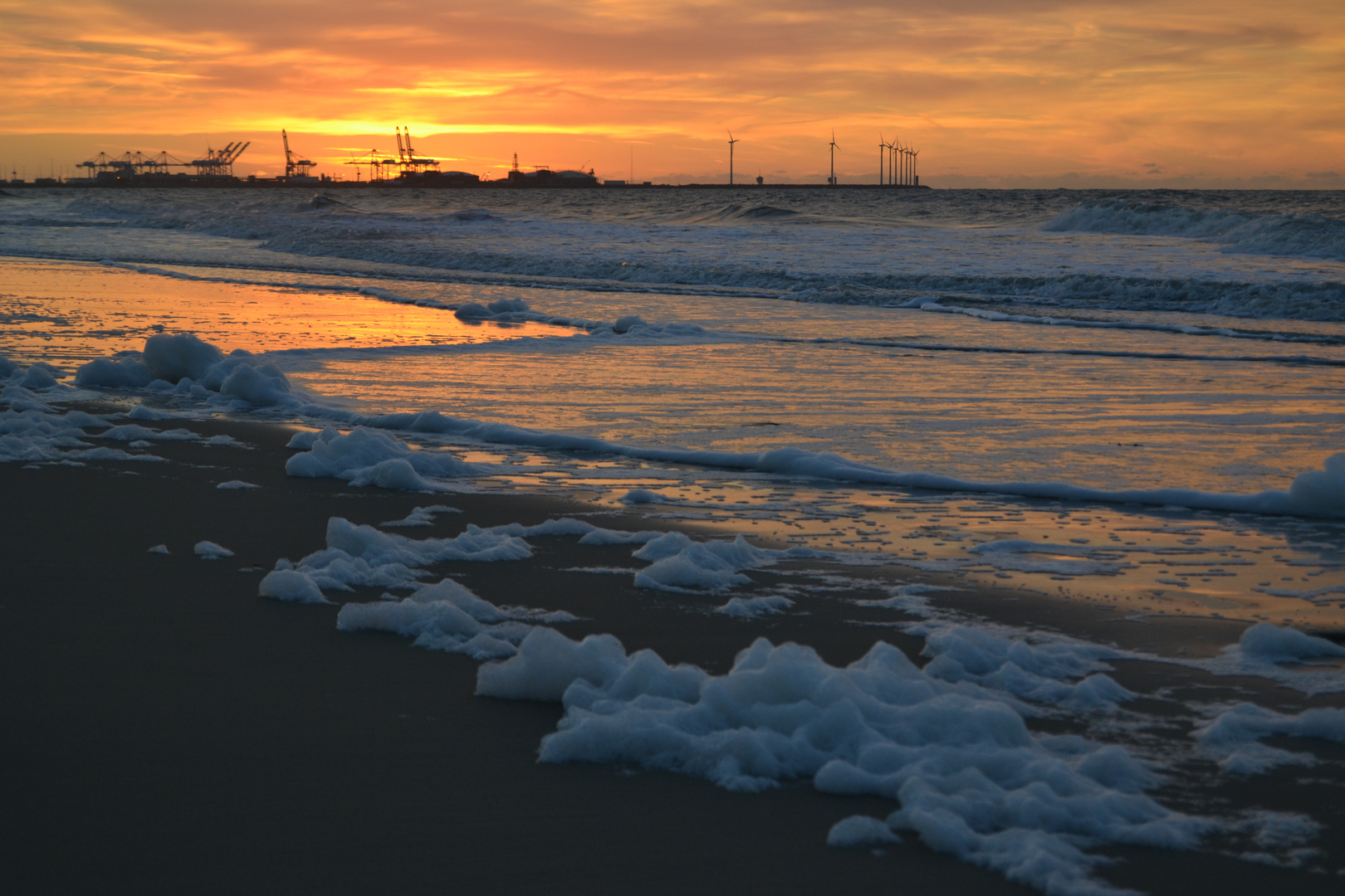 Sonnenaufgang in Knokke, Belgien