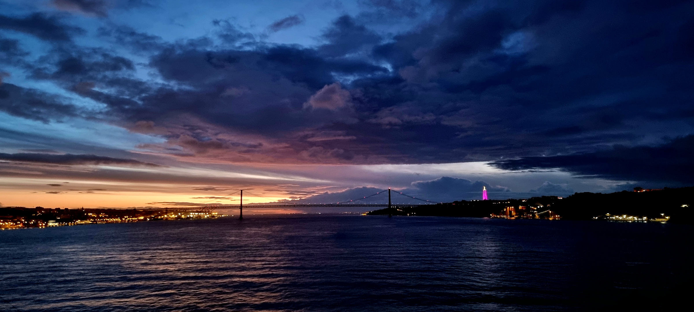 Sonnenaufgang in Lissabon 