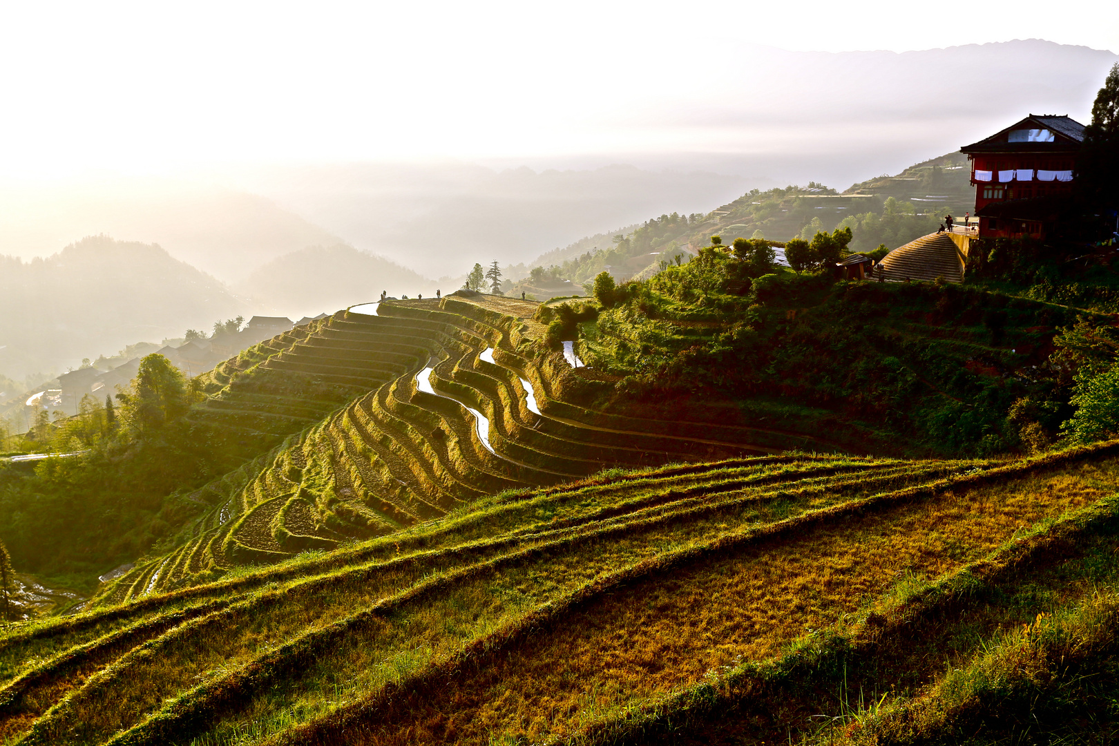 Sonnenaufgang in Longsheng Reisterrassen 4