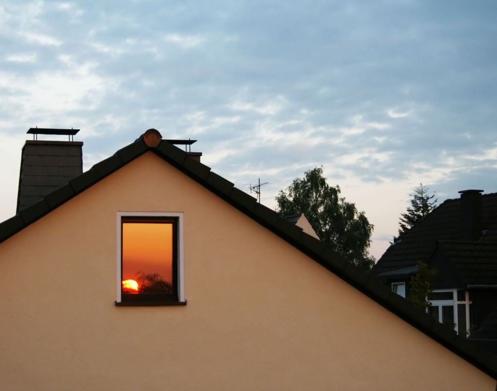 Sonnenaufgang in Nachbars Fenster