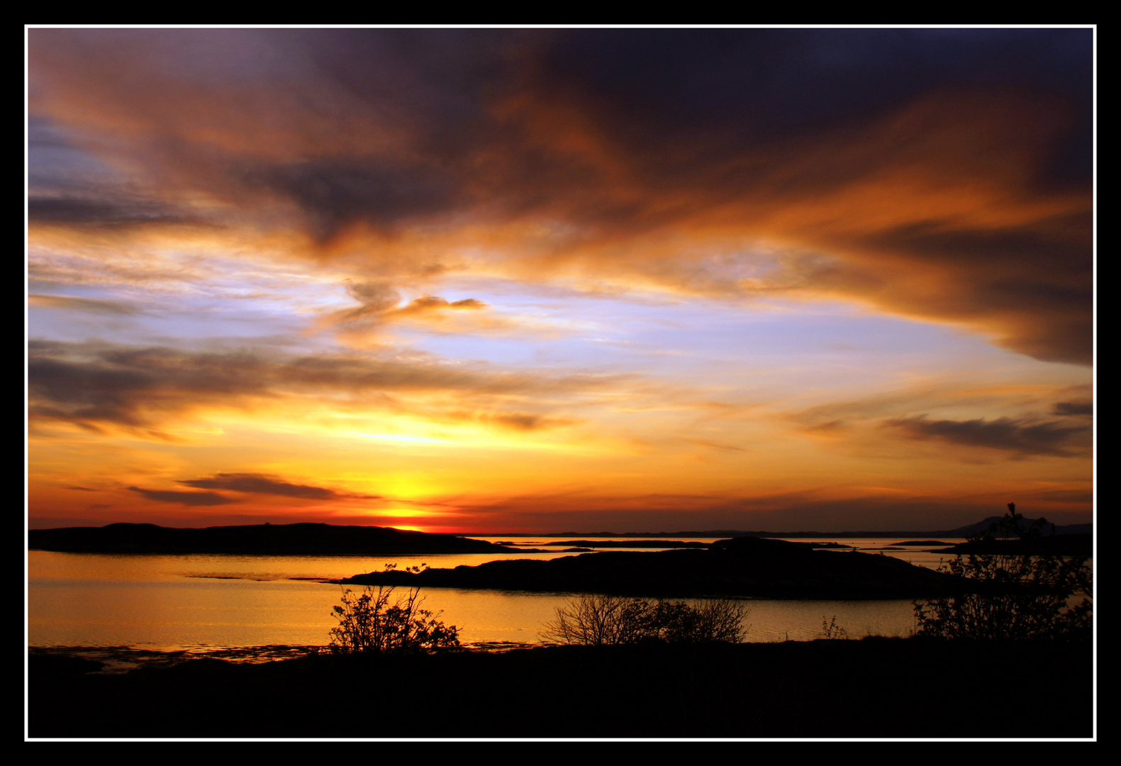 Sonnenaufgang in Norwegen auf der Insel Smöla