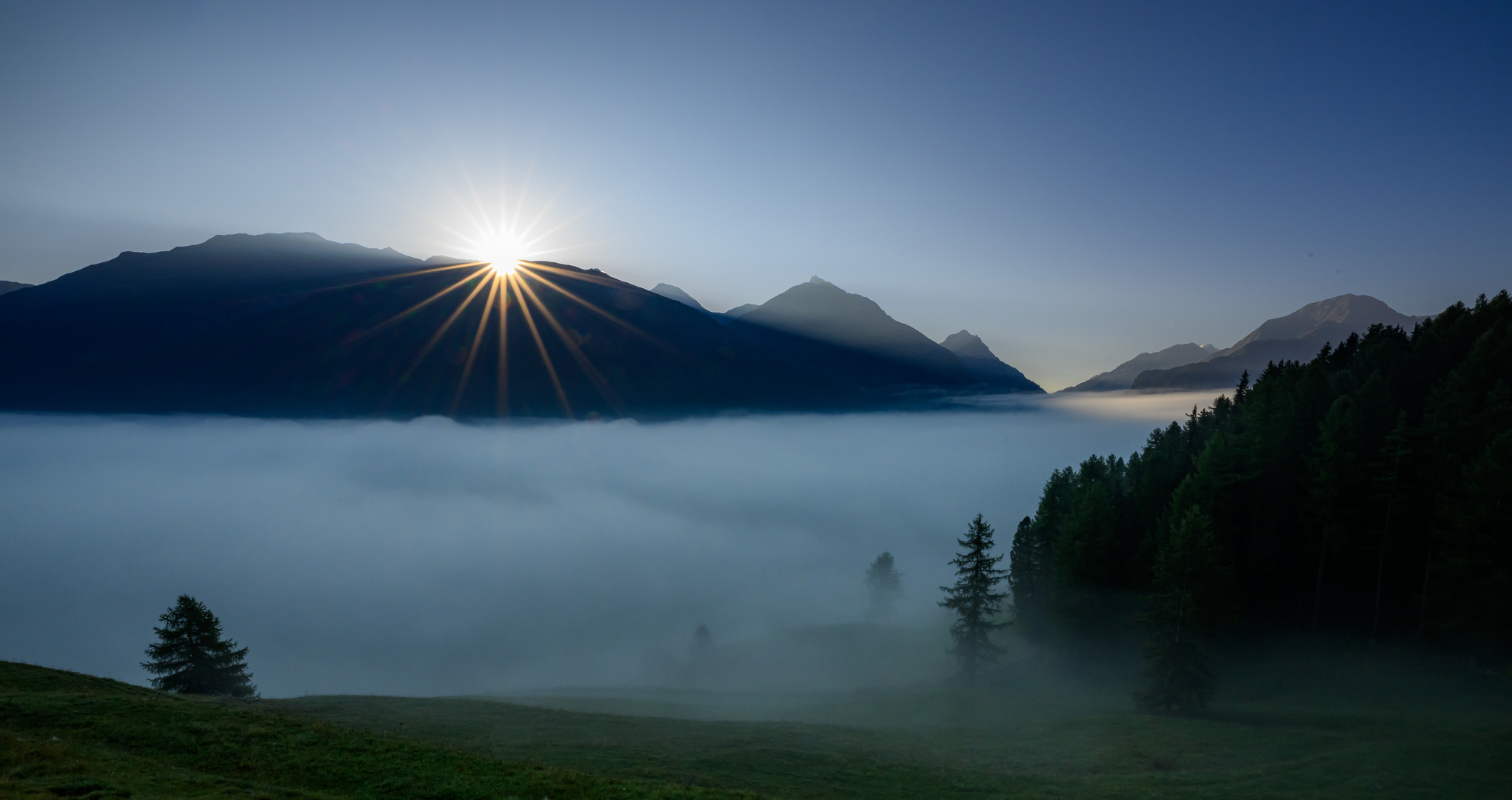 Sonnenaufgang in Samedan