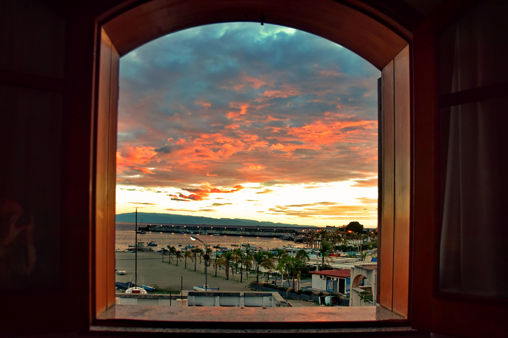 Sonnenaufgang in  Sizilien