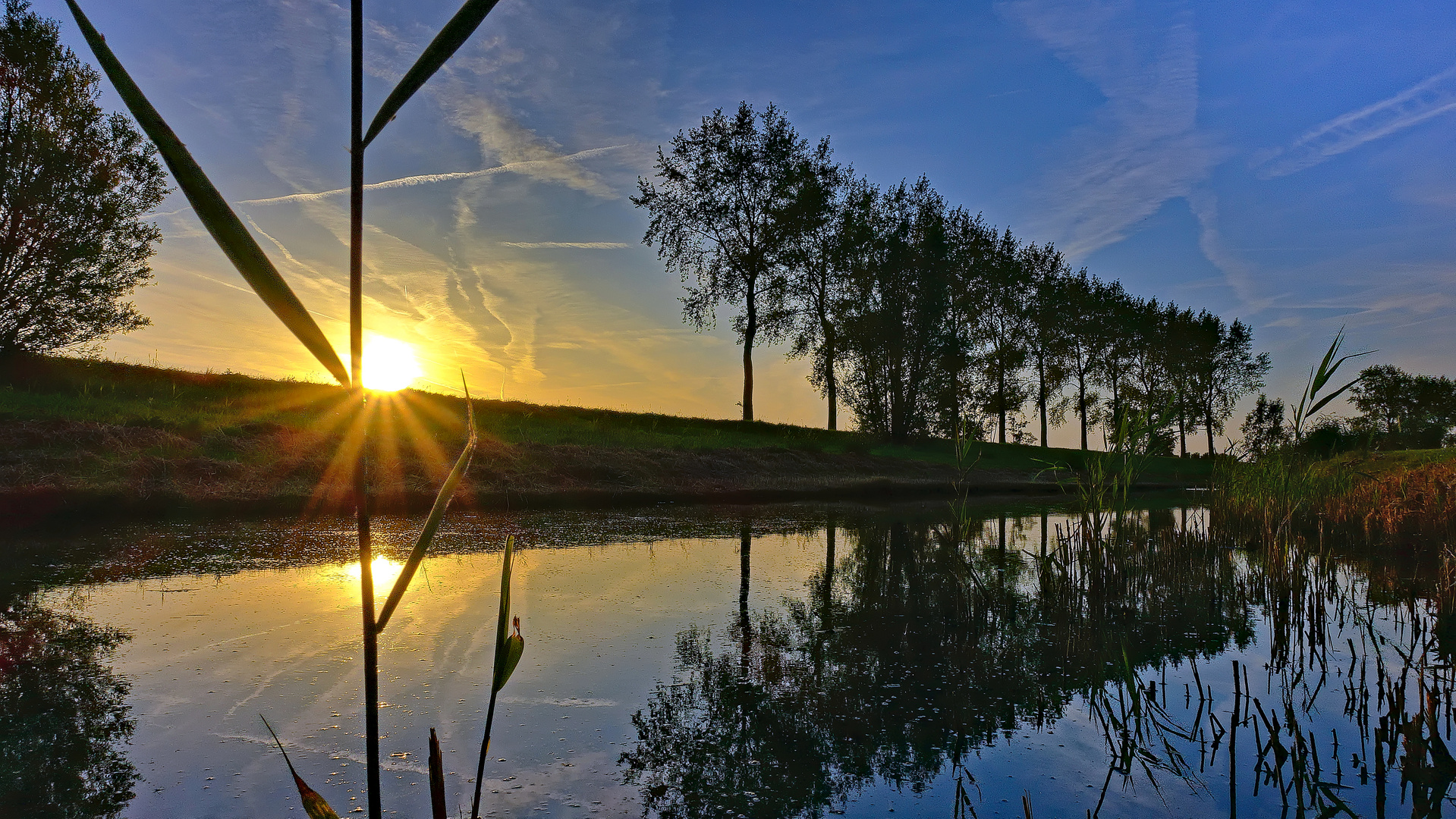 Sonnenaufgang in Südholland