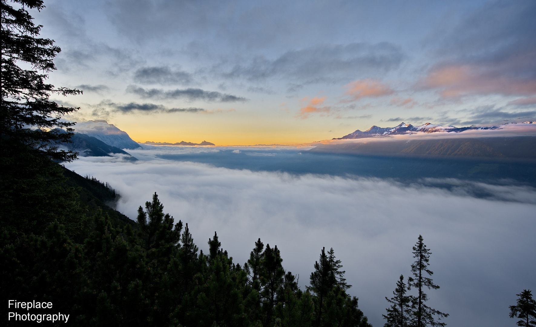 Sonnenaufgang in Tirol. Hier zahlt es sich aus früh aufzustehen!