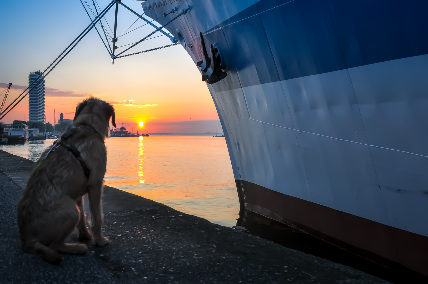 SONNENAUFGANG IN TRAVEMÜNDE