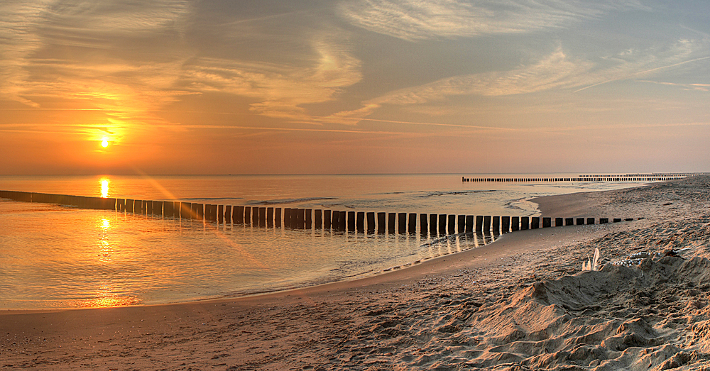 Sonnenaufgang in Ückeritz Foto & Bild sonnenaufgänge, himmel & universum, naturaufnahmen