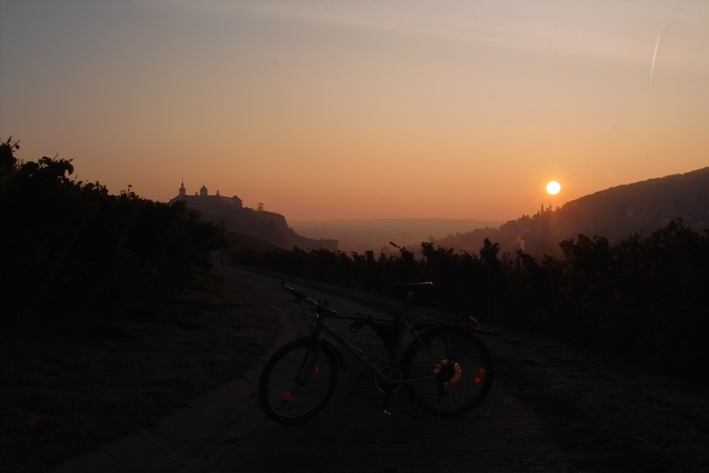 Sonnenaufgang in Würzburg