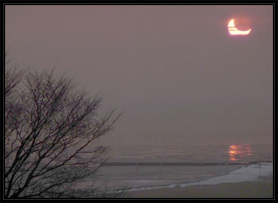 Sonnenaufgang mit Finsternis, 04.01.2011