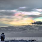 Sonnenaufgang mit Halo-Erscheinungen in Reine, Lofoten 