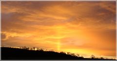  Sonnenaufgang mit Lichtsäule