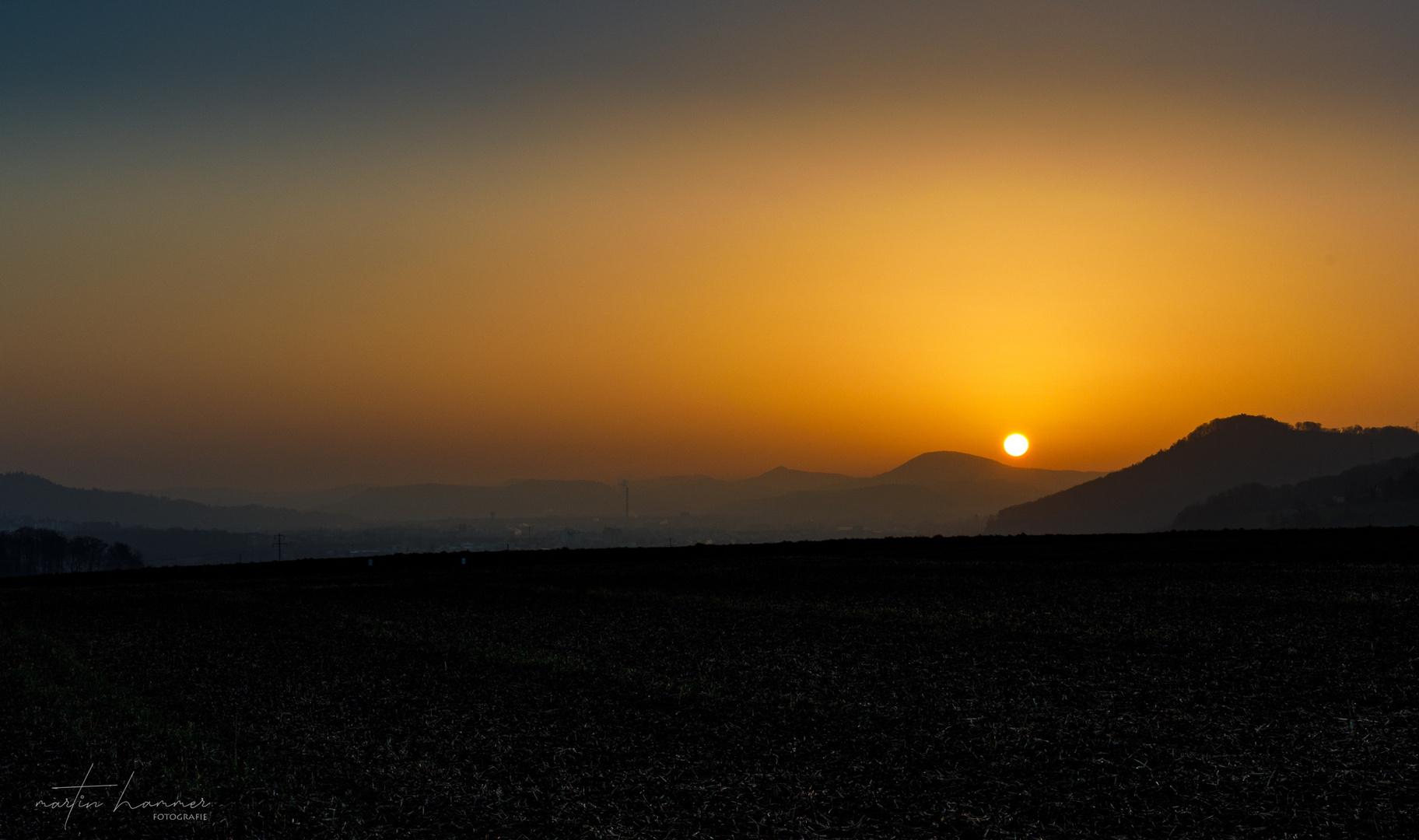 Sonnenaufgang mit Natur-Saharastaub-Filter