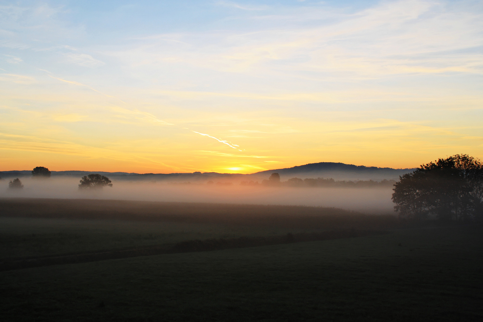 Sonnenaufgang mit Nebel