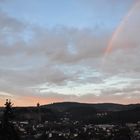 Sonnenaufgang mit Regenbogen