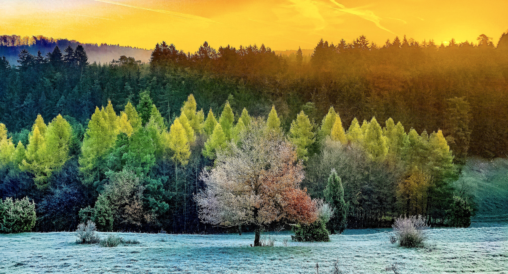 Sonnenaufgang mit schöner Landschaft