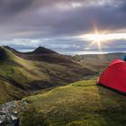 Sonnenaufgang mit Zelt am Quiraing