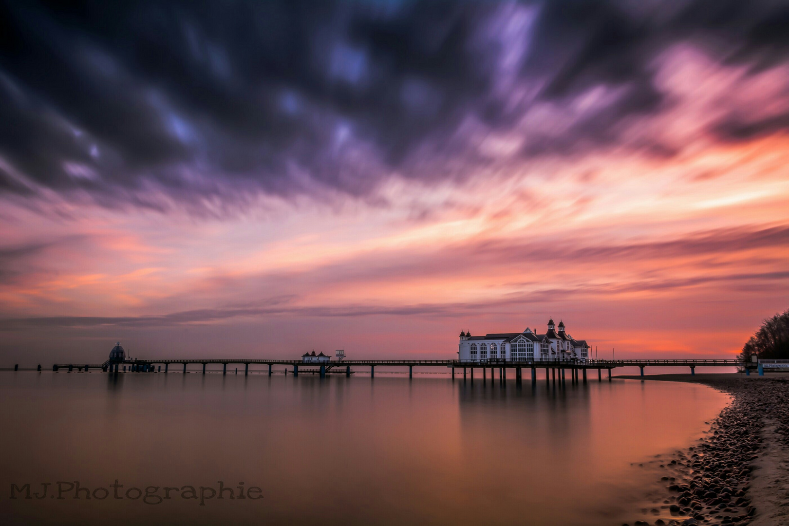 Sonnenaufgang Selliner Seebrücke auf Insel Rügen Foto & Bild | sonne ...