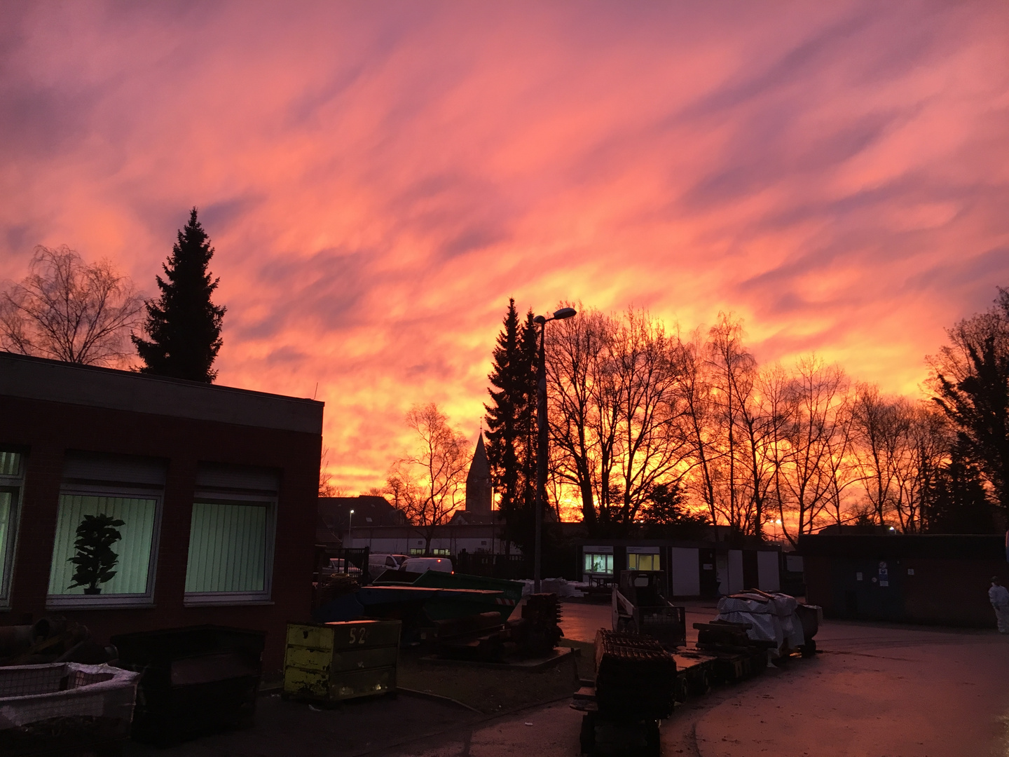 Sonnenaufgang Trainingsbergwerk Hochlarmark