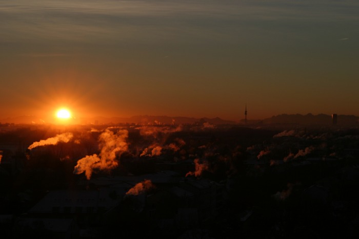 Sonnenaufgang u. Muenchen