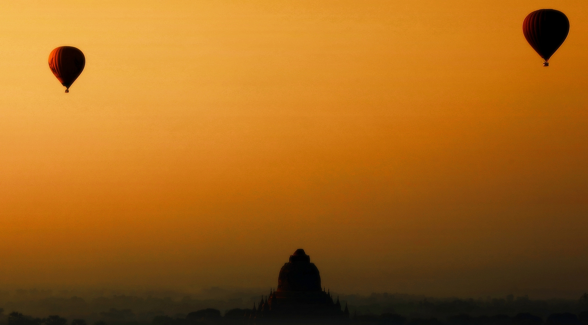 Sonnenaufgang über Bagan