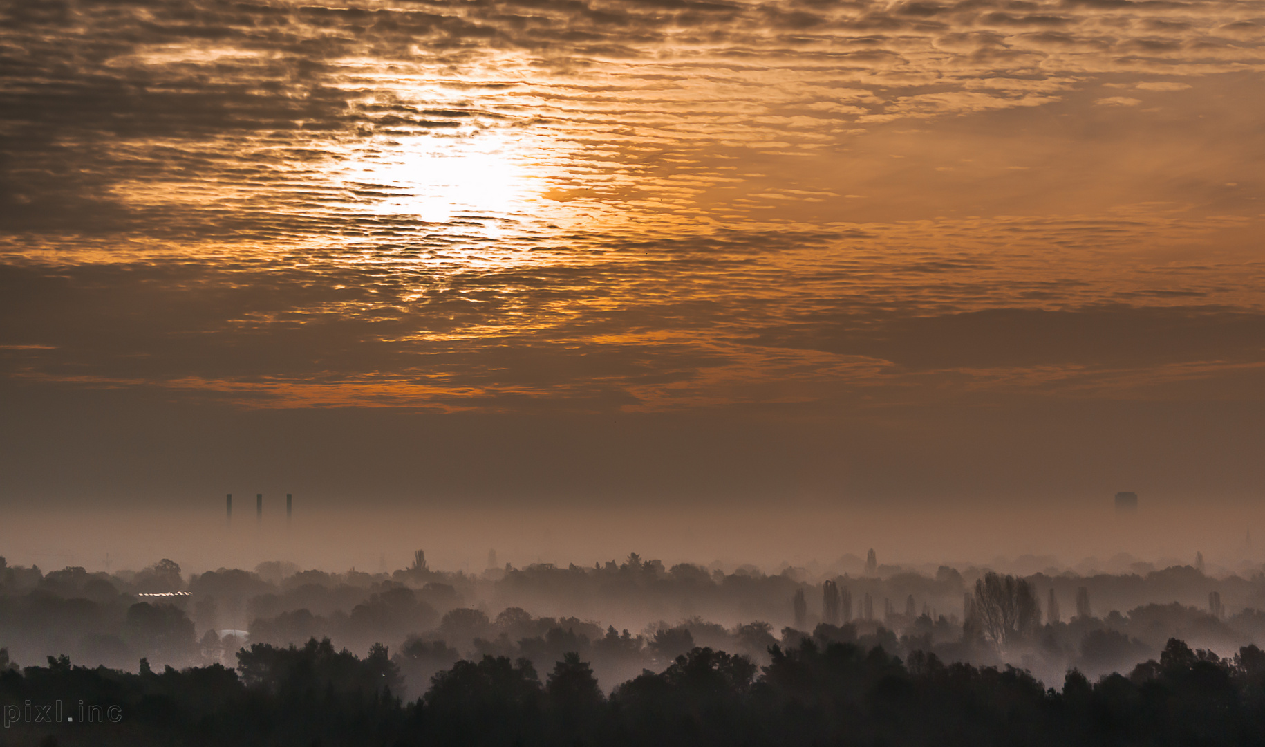 Sonnenaufgang über Berlin