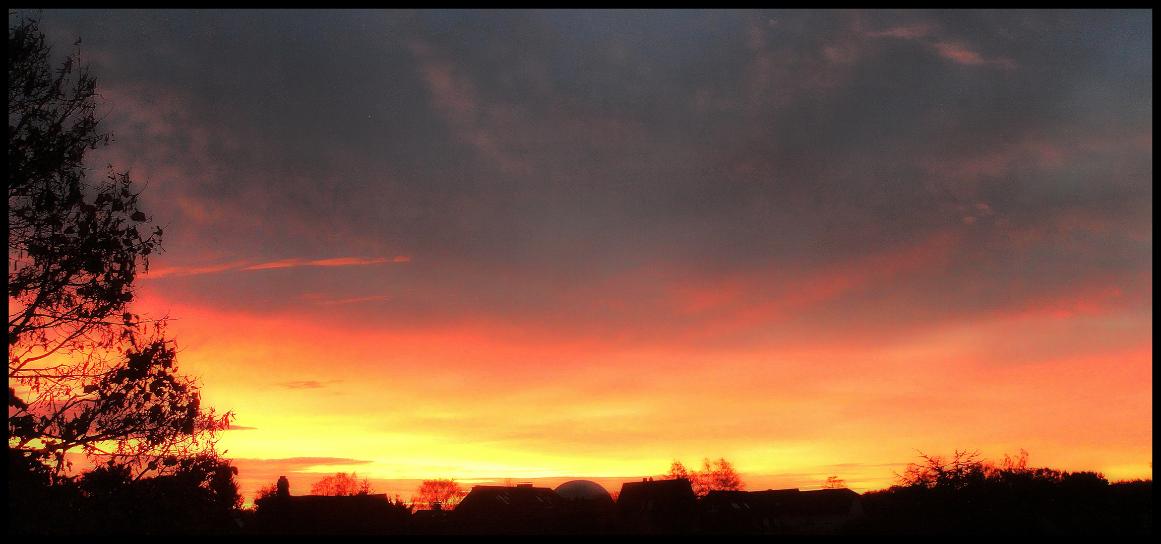 Sonnenaufgang über Bochum / Lever de soleil sur Bochum