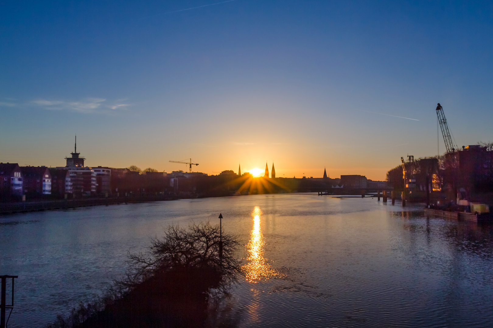 Sonnenaufgang über Bremen