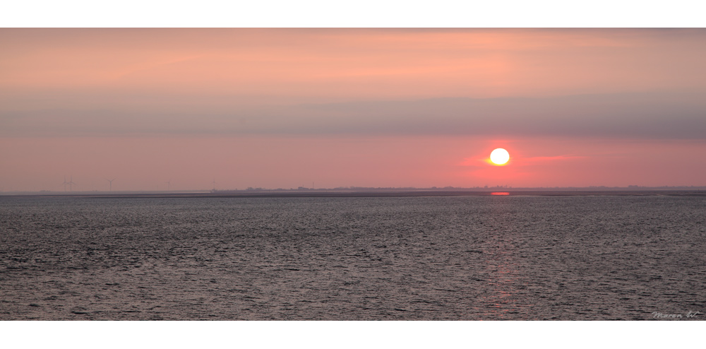 Sonnenaufgang über Dagebüll