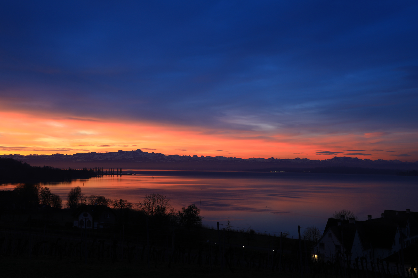 Sonnenaufgang über dem Bodensee  