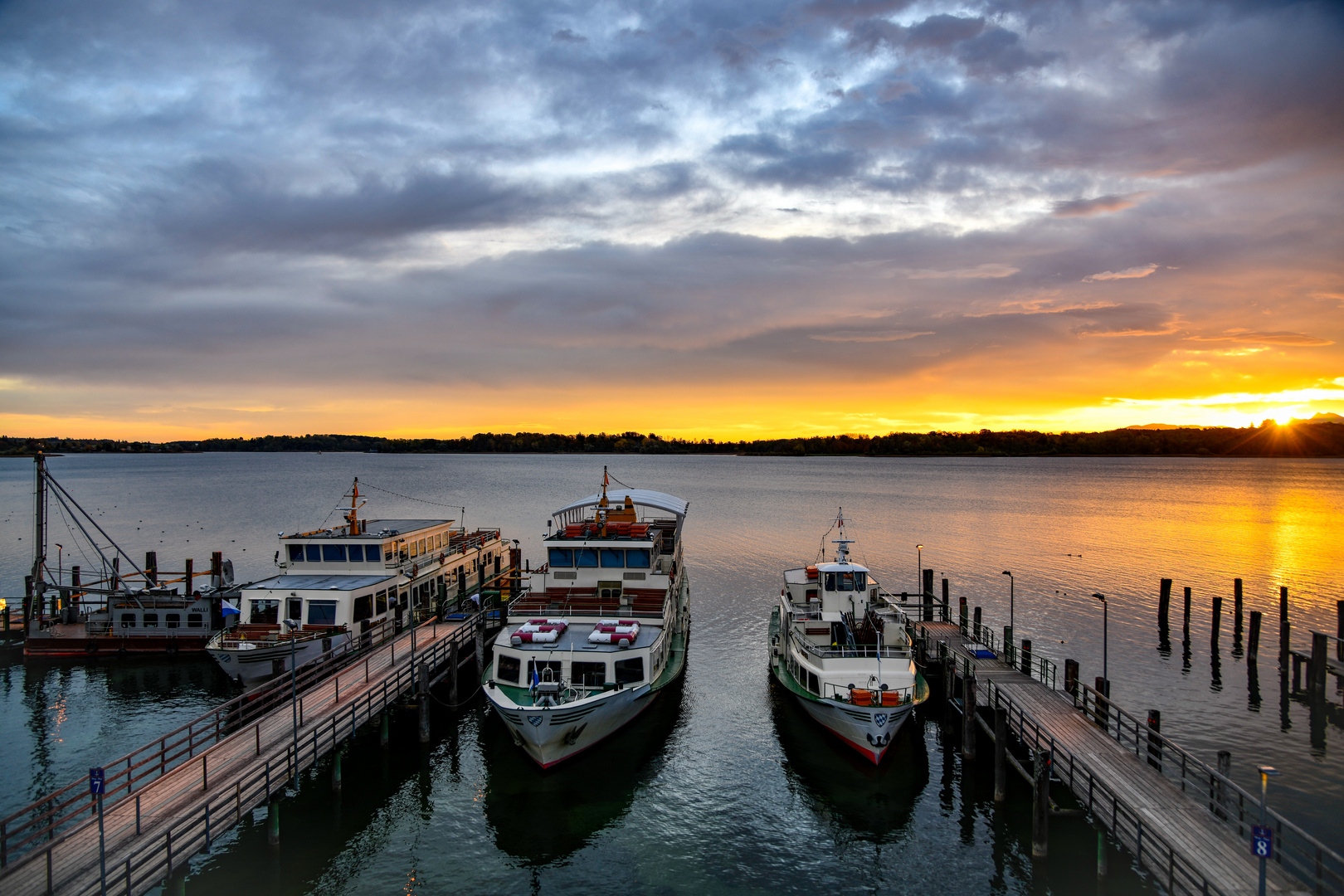 Sonnenaufgang über dem Chiemsee