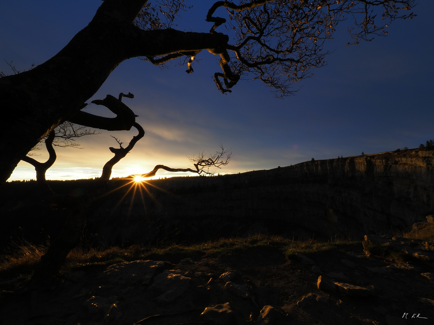 Sonnenaufgang ueber dem Creux du Van