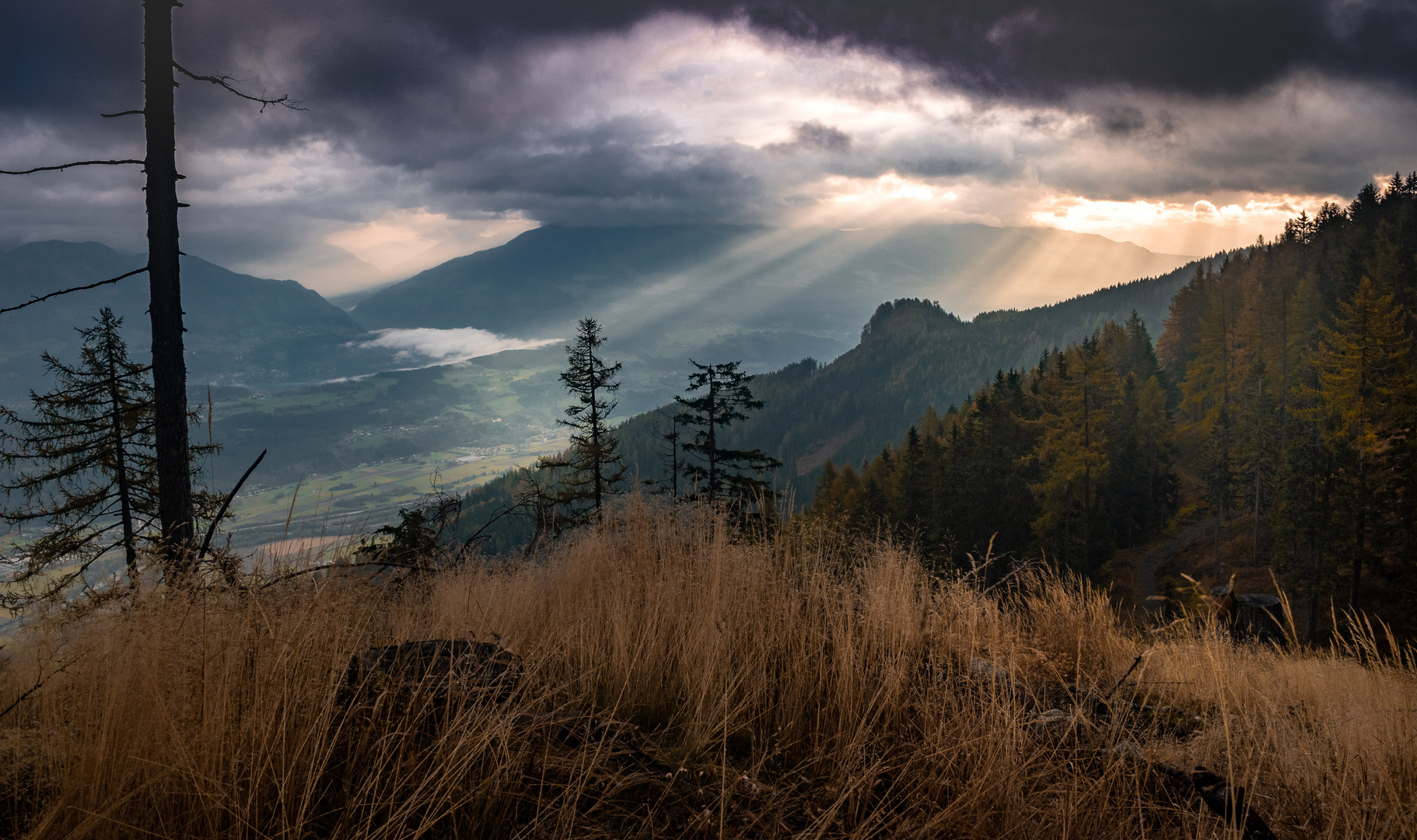 Sonnenaufgang über dem Drautal