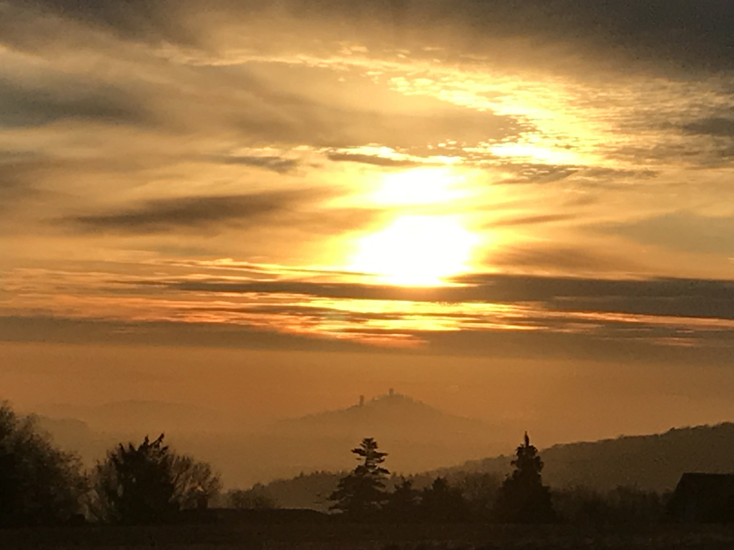 Sonnenaufgang über dem Gießener Tal