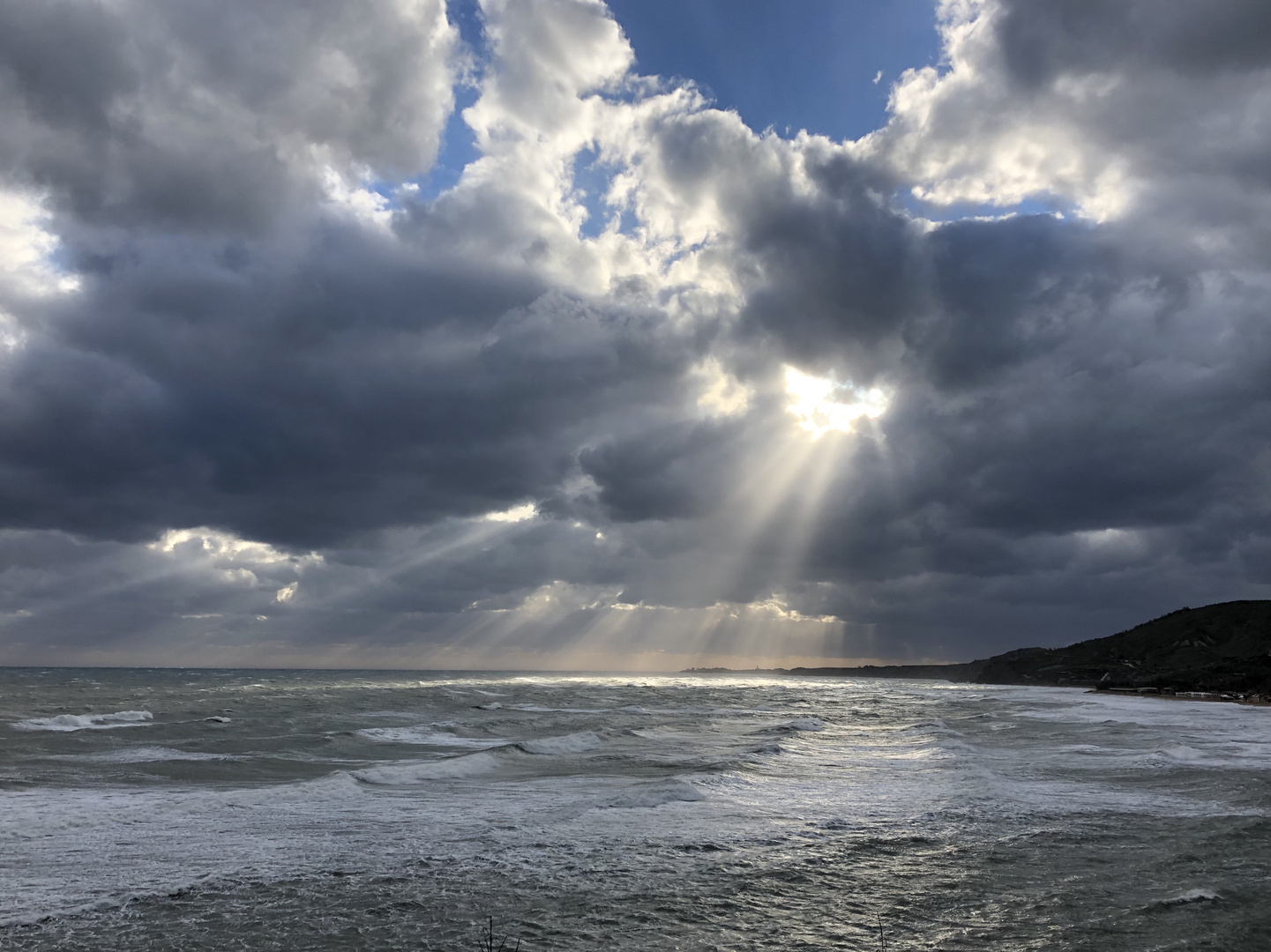 Sonnenaufgang über dem Ionischen Meer 