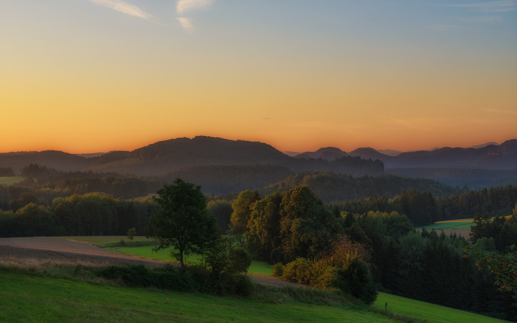 Sonnenaufgang über dem Kirnitzschtal