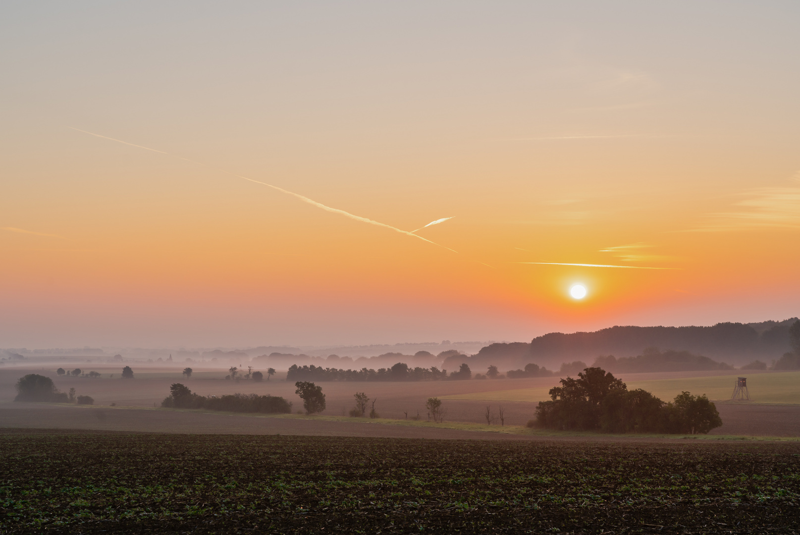 Sonnenaufgang über dem Land