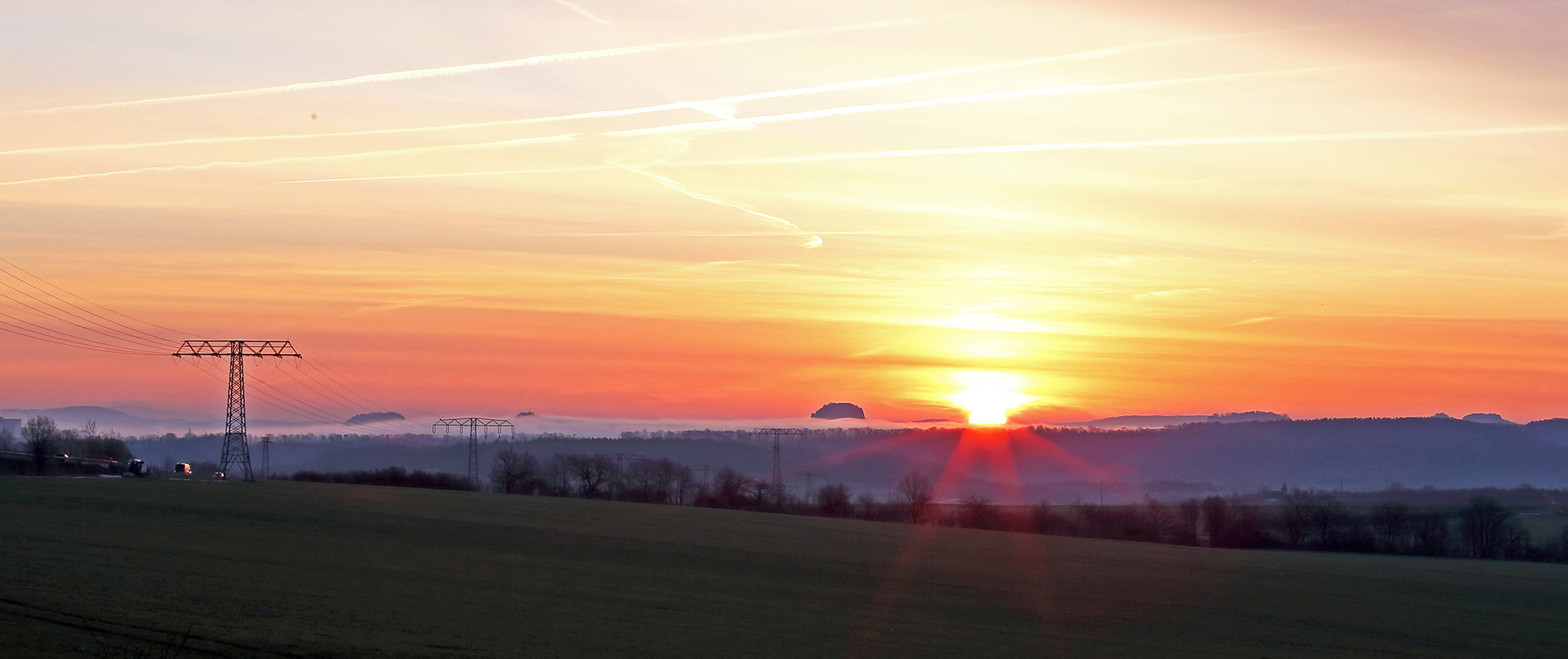 Sonnenaufgang über dem Lilienstein in der Sächsischen Schweiz...