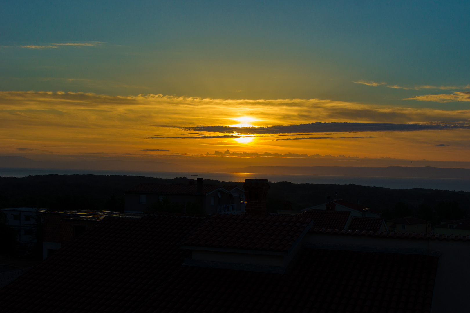 Sonnenaufgang über dem Meer