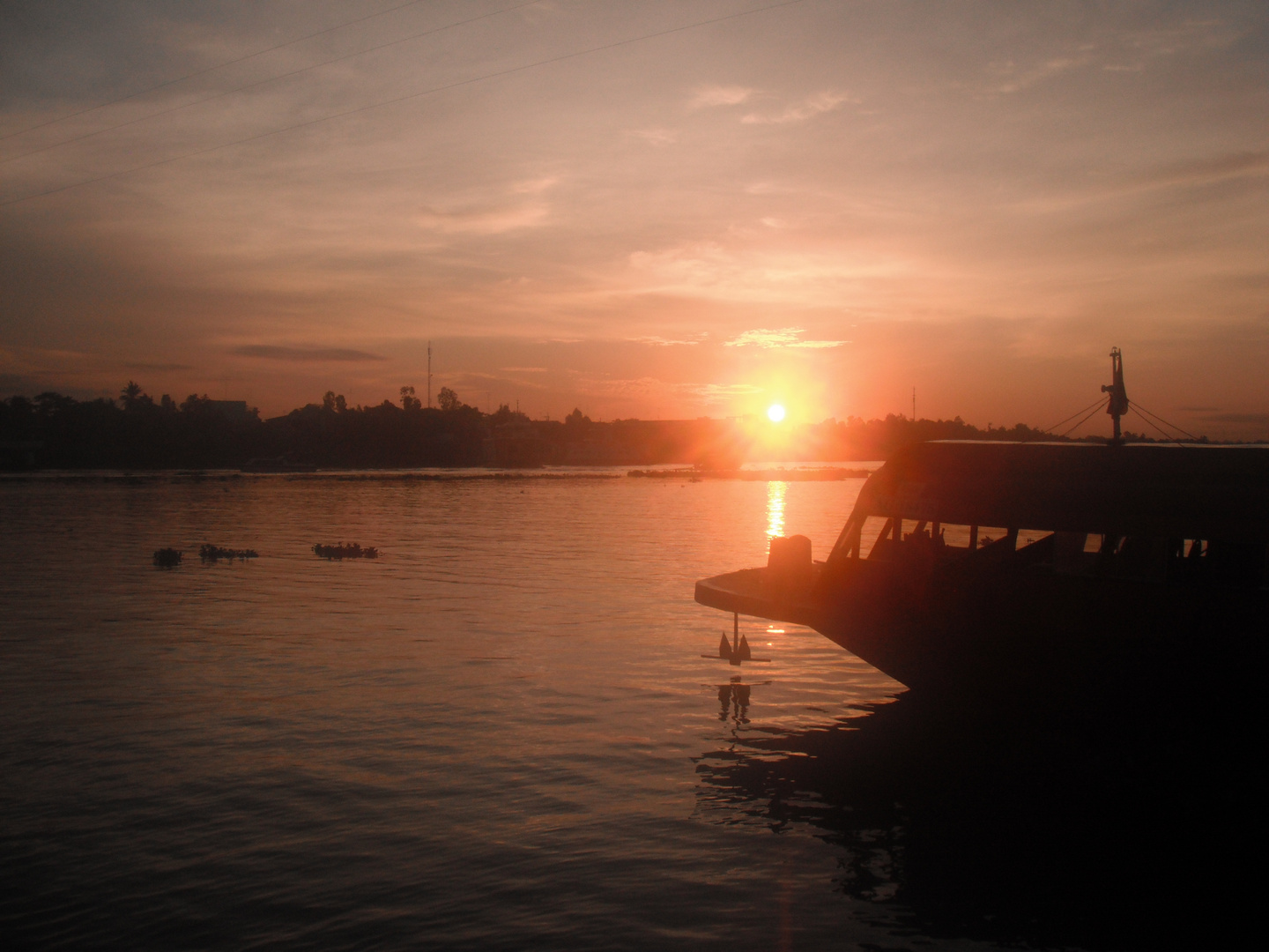 Sonnenaufgang über dem Mekong