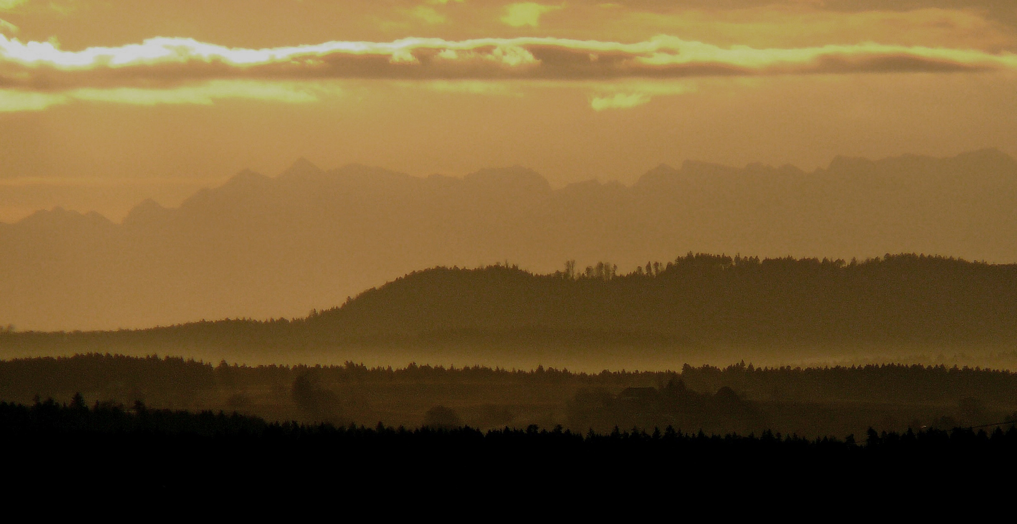 Sonnenaufgang über dem Mittelland