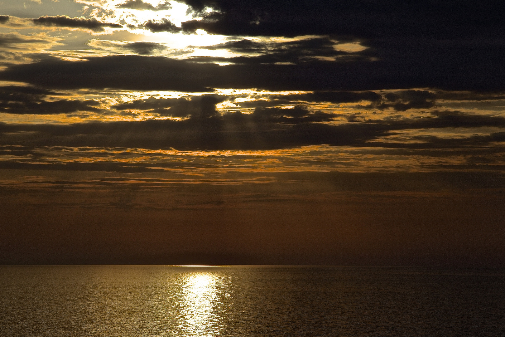 Sonnenaufgang über dem Mittelmeer