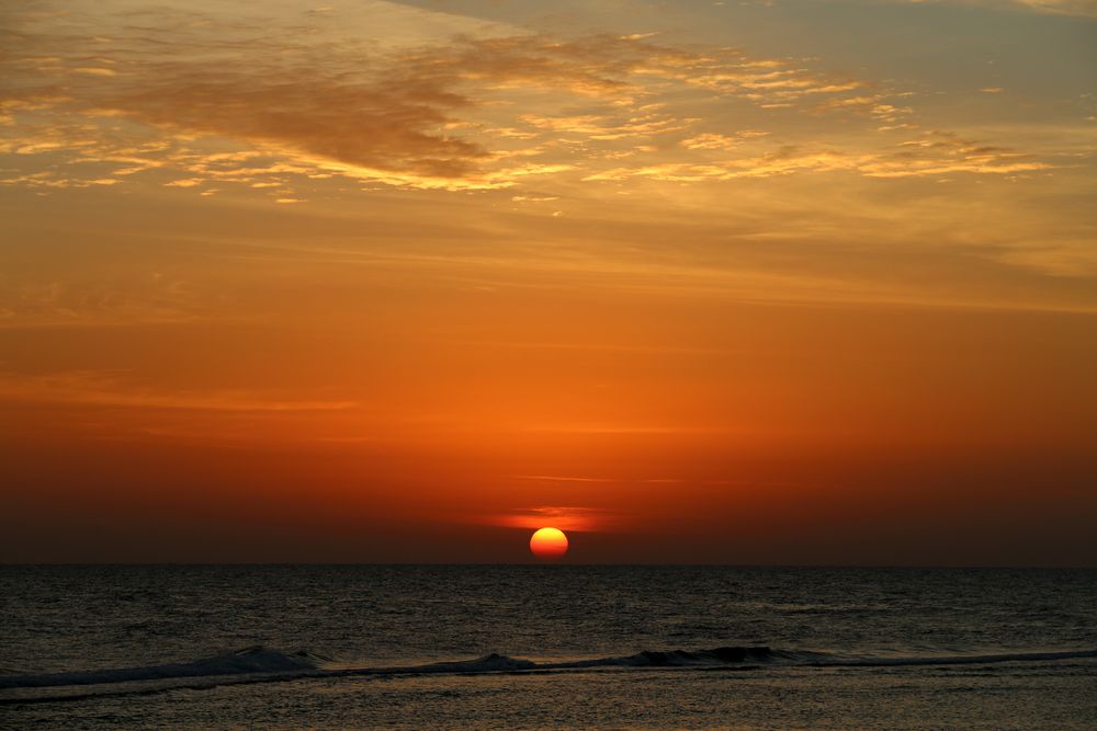 Sonnenaufgang über dem roten Meer.